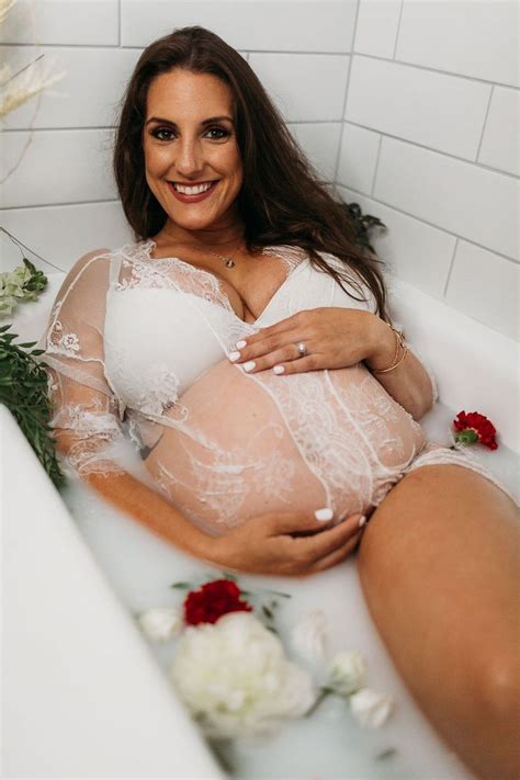 Maternity Milk Bath Photoshoot Plus Size Photography Milk Bath