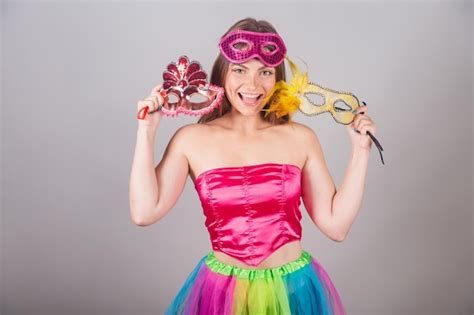 Premium Photo Brazilian Blonde Woman Dressed In Pink Carnival Clothes