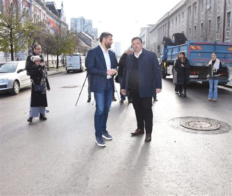 Foto Predsednik Op Tine Zemun I Predsednik Privremenog Organa Grada