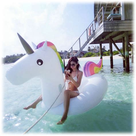 Morningsave Giant Inflatable Unicorn Pool Float