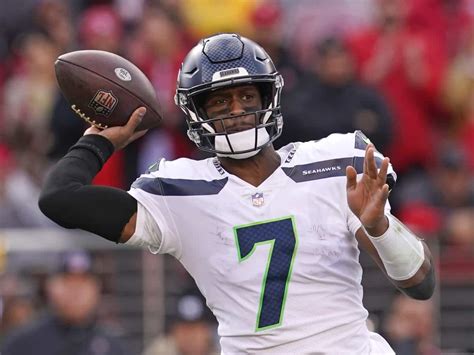 Geno Smith Pens Down An Emotional Letter To The Seahawks Fanbase After