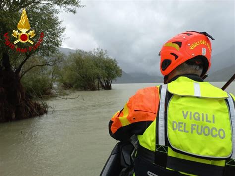 Maltempo Veneto Continuano Le Ricerche Del Vigile Del Fuoco Disperso