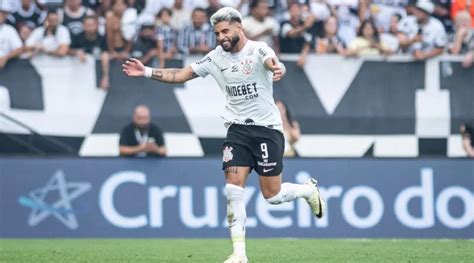 Yuri Alberto fala após vitória do Corinthians e desabafa sobre relação