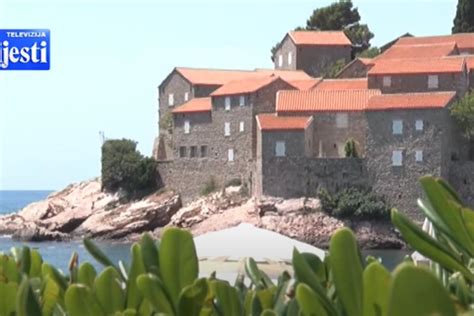 Aman Sveti Stefan ponovo otvoren Šetnja ostrvom 25 na Kraljevoj plaži