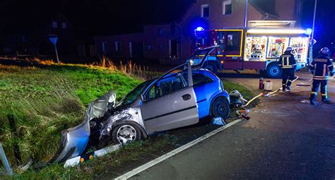 Nachrichten Porta Westfalica Schwerer Verkehrsunfall In Eisbergen