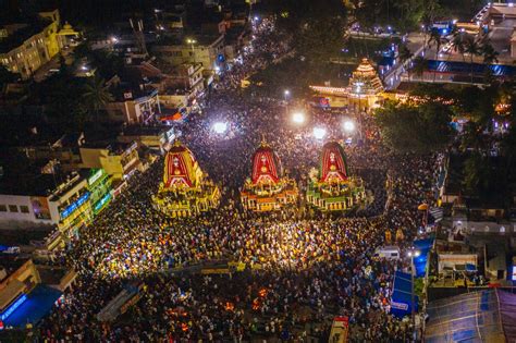 Rath Yatra Chariots Of Lord Jagannath His Siblings Reach Gundicha