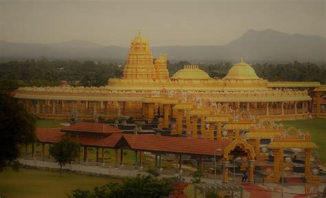 Golden Temple of Vellore - Javatpoint