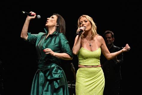 Luiza e Zizi Possi cantam juntas em show especial de Dia das Mães