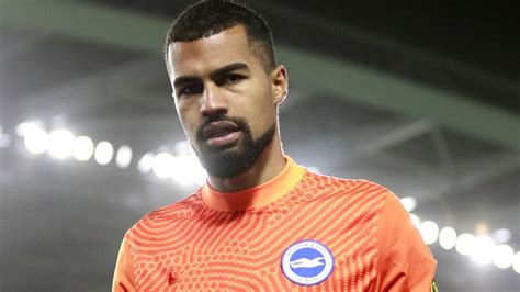 Chelsea transfer news: Goalkeeper Robert Sanchez joins from Brighton in ...