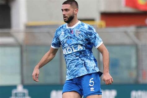 Genoa doppio colpo a gennaio uno è il nuovo Cafu CalcioMercato it