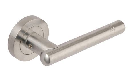 Clipper Lever Door Handle On Round Concealed Rose Satin Chrome 3629 Direct Door Handles