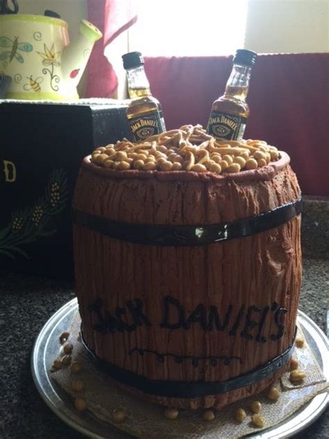 Grooms Whiskey Barrel Cake Cake Barrel Cake Whiskey Barrel Cake