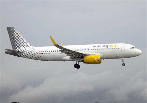 Ec Lvs Vueling Airlines Airbus A Wl Cn Flickr