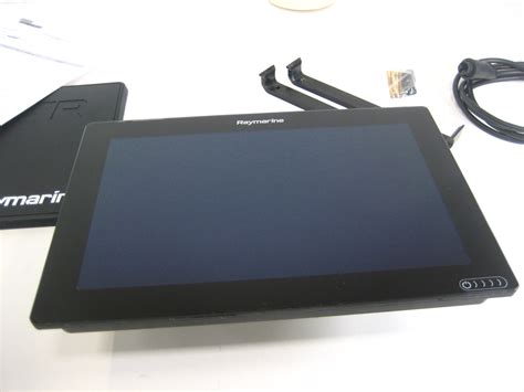 Raymarine Axiom 12 Multifunction Display In Excellent Working Order