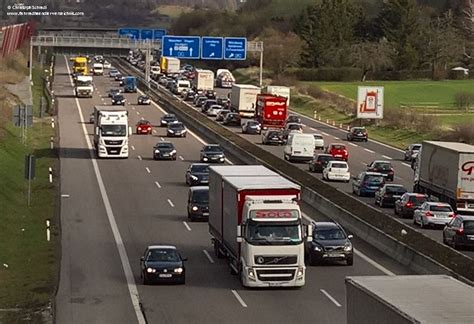 Sonderrechte Als Fahrradfahrer Im Stau