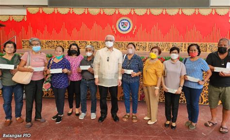 Batangas Govt Provides Financial Assistance To Senior Citizens Pwd