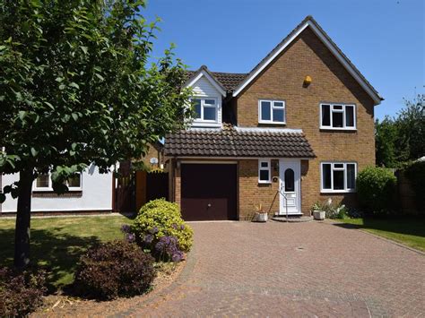 4 Bed Detached House For Sale In Taffrail Gardens South Woodham