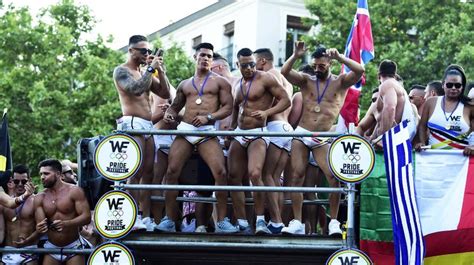 Europa se llena de color por marchas del Orgullo Gay MUNDO EL COMERCIO PERÚ