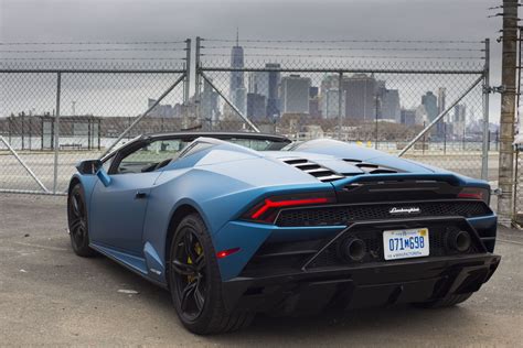 The Lamborghini Huracán Evo Spyder Is Pure Manic Fun - Flipboard