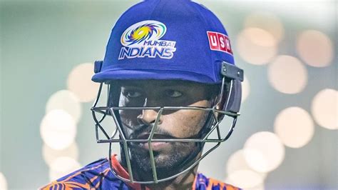 Hardik Pandya Ripped Into By Praveen Kumar Over MI Captaincy In IPL