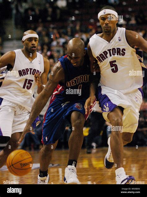 Chauncey Billups Raptors Pistons Turn Back Raptors For 11th Win In A