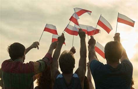 Piosenki Na Listopada Poznaj Najpi Kniejsze Pie Ni Patriotyczne