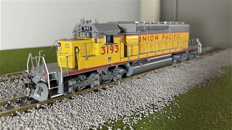 UP SD40 2 Athearn RTR Review YouTube