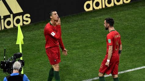 Ronaldo stakes claim as GOAT with chin-scratching goal celebration | CBC Sports