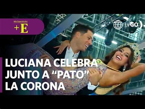 Patricio Parodi celebra la coronación de Luciana y la carga en brazos