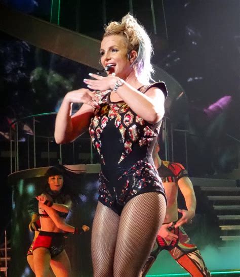 BRITNEY SPEARS Performs at Planet Hollywood in Las Vegas 08/21/2015 ...