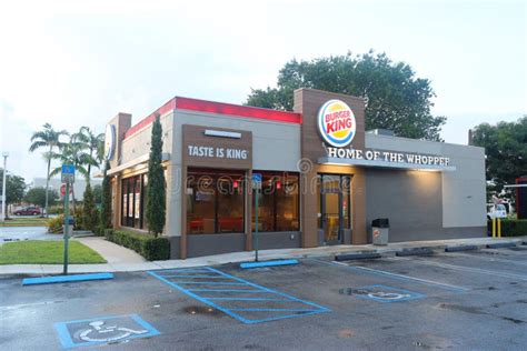 Exterior Of A Burger King Fast Food Restaurant In Miami Florida