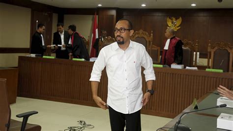 Biaya Politik Andi Taufan Tiro Dari Hasil Korupsi Kompas Id