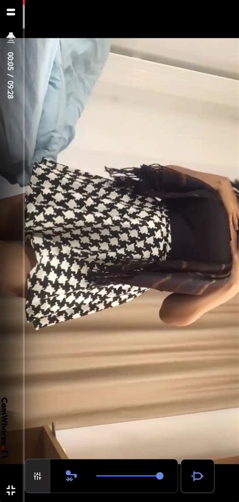 Sunehri Kuri Full Nude