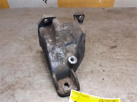 Suzuki Grand Vitara Engine Mounts Stock