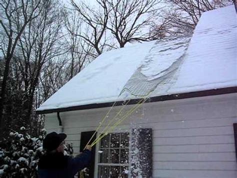 Easiest Way To Remove Roof Snow Youtube