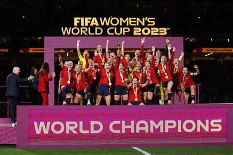 Espanha é a campeã mundial de futebol feminino Mas a que preço