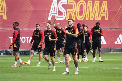 La Photogallery Della Rifinitura Della Roma Alla Vigilia Del Milan