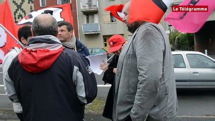 Saint Brieuc Les agents des impôts protestent contre les fermetures de