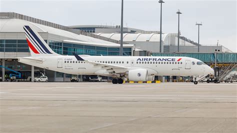 Flight Review Air France Airbus A220 Business Class From Paris To London
