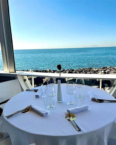 San Pietro Bistrot Dal Forte Sapore Di Mare A Torre Del Greco