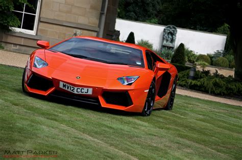 Fondos de pantalla vehículo Lamborghini Aventador naranja coche