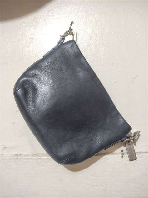 Coach, Women's Fashion, Bags & Wallets, Cross-body Bags on Carousell