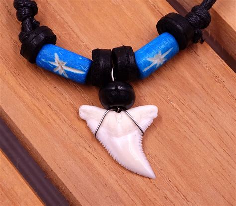 Collier Dent de Requin véritable bleu turquoise Etsy France