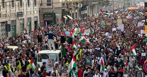 Manifestazione Milano 4 Novembre Il Corteo Pro Palestina Fermate Il