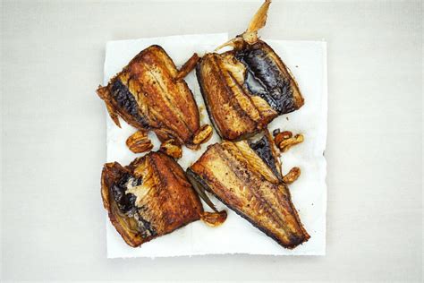 Fried Bangus Recipe Simple But Delicious Crispy Milkfish Dish