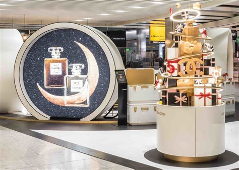 Chanel N°5 Spaceship at Heathrow Terminal 5