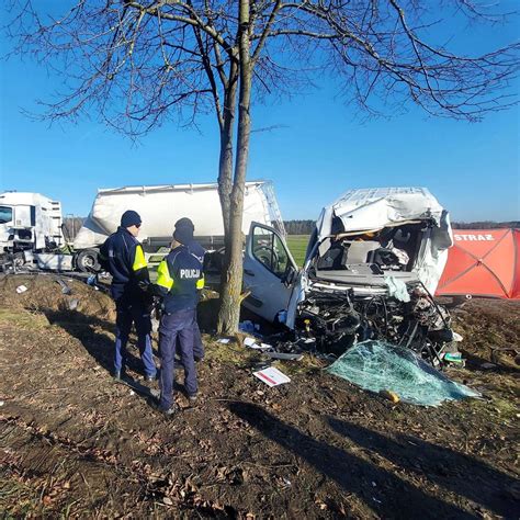 Galeria Tragiczny Wypadek Na Dk Kierowca Busa Nie Yje Epiotrkow