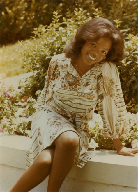 Oprah Winfrey Through the Years Photos - ABC News