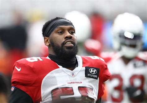 Arizona Cardinals star Chandler Jones requests trade amid contract dispute