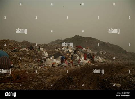 Garbage Dumping At The Bhalswa Landfill In Delhi India On May 3 2022